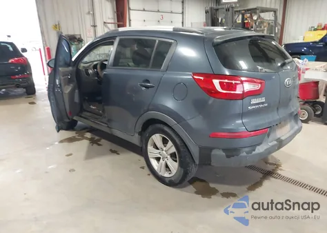 2011 Kia Sportage Lx z USA, uszkodzony, nr VIN KNDPBCA28B7084248